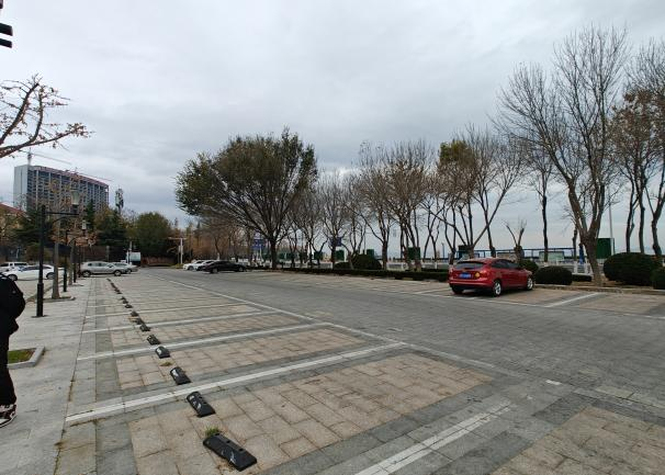 滨海一线-海韵路东上海赋停车场